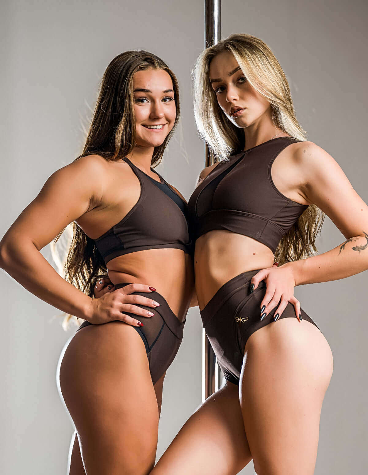 Scrunch bum pole shorts, high waist fit – Lola-2